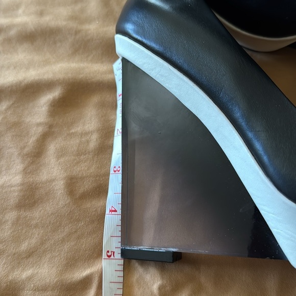 L.A.M.B. Woman’s Slip On Heels Black and White Hot Pink Wedge Heels - Picture 8 of 13